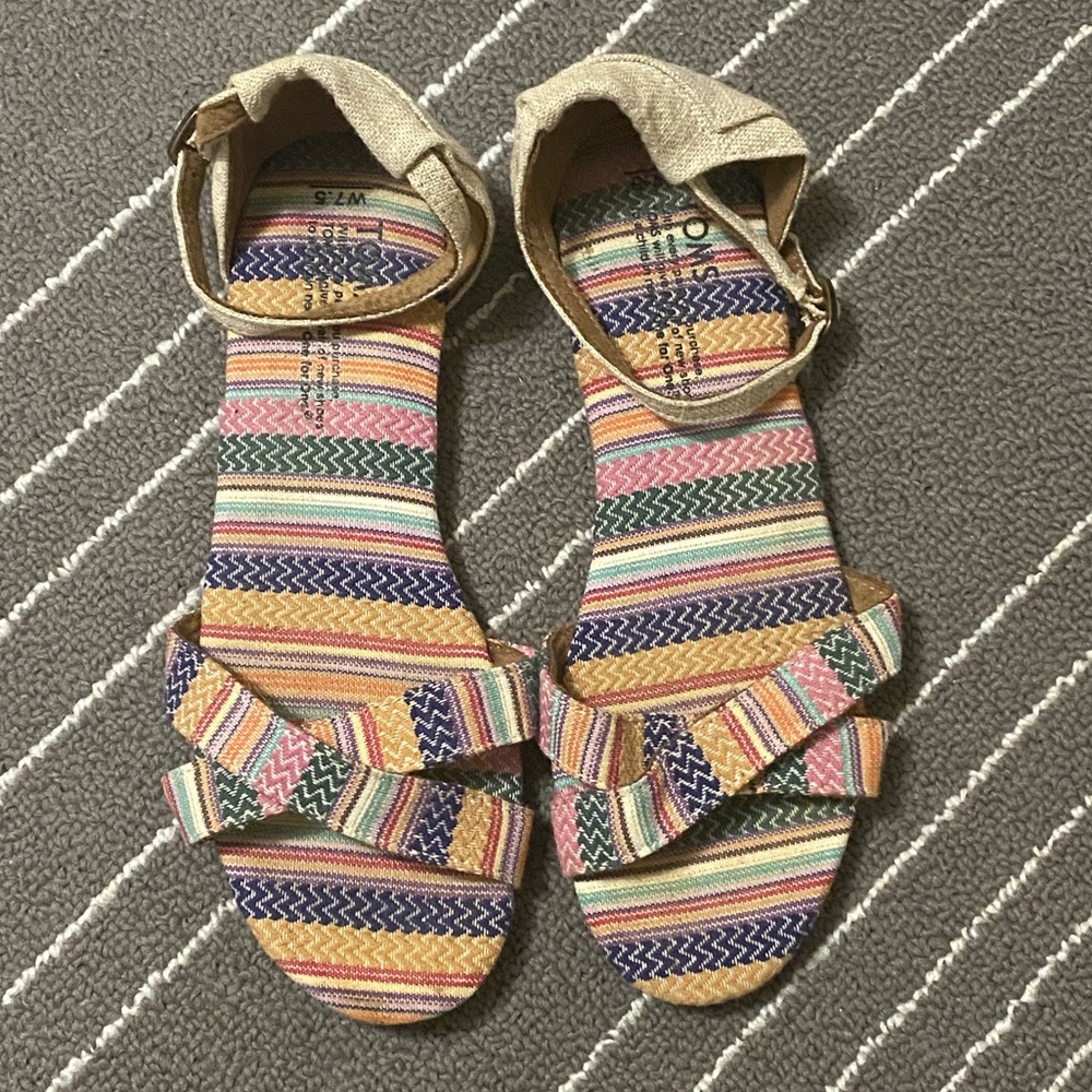 Toms Tribal Print Crossed Sandals